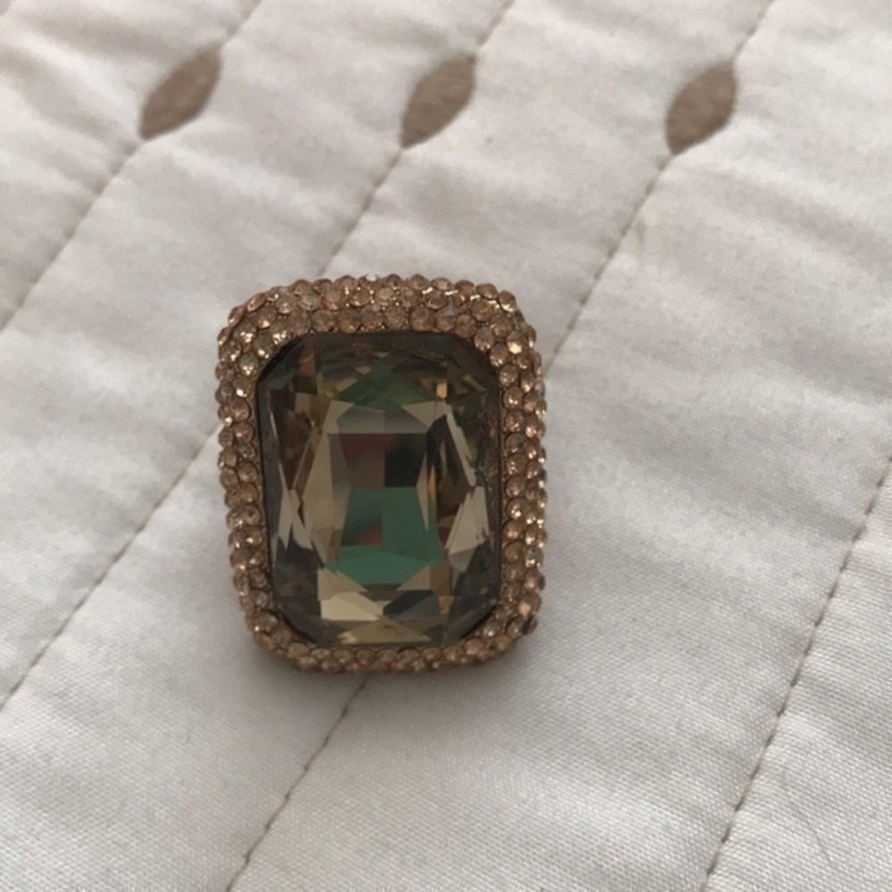 Costume ring